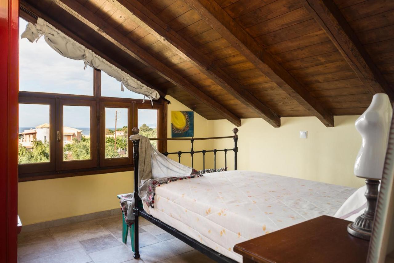 Beachfront Villa Meliti Ágios Matthaíos Buitenkant foto